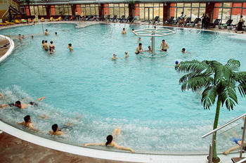 Atrium Hotel Тбилиси Екстериор снимка